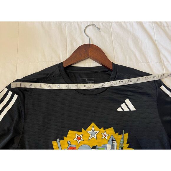 ADIDAS NYCRUNS 2023 NEWPORT HALF MARATHON &5K T-SHIRT - Picture 5 of 9